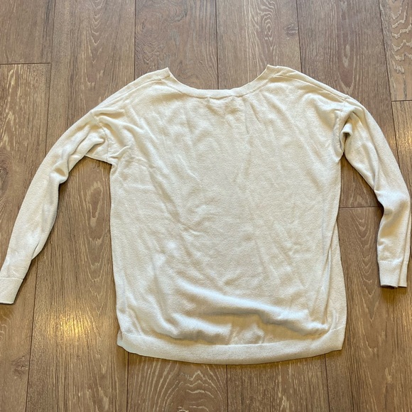 Gap White Crewneck Sweater Shirt - Picture 3 of 4